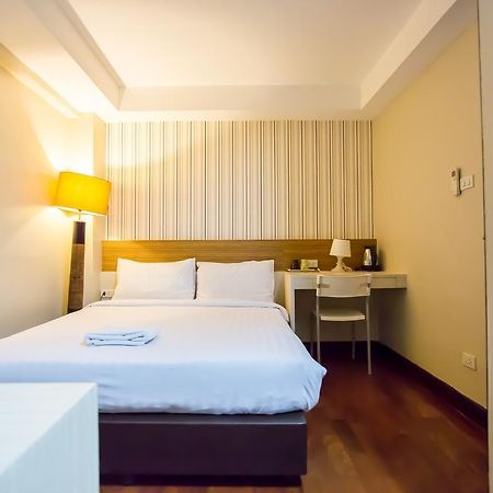 Snooze Hotel Thonglor Bangkok Exterior photo
