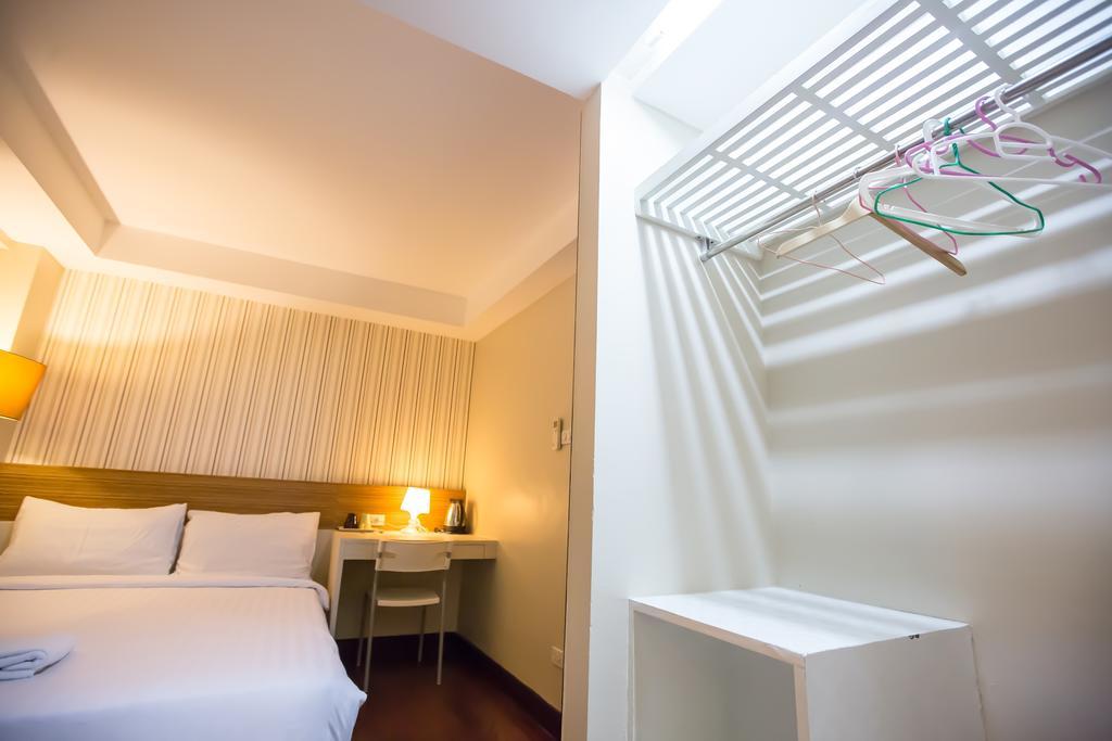 Snooze Hotel Thonglor Bangkok Exterior photo