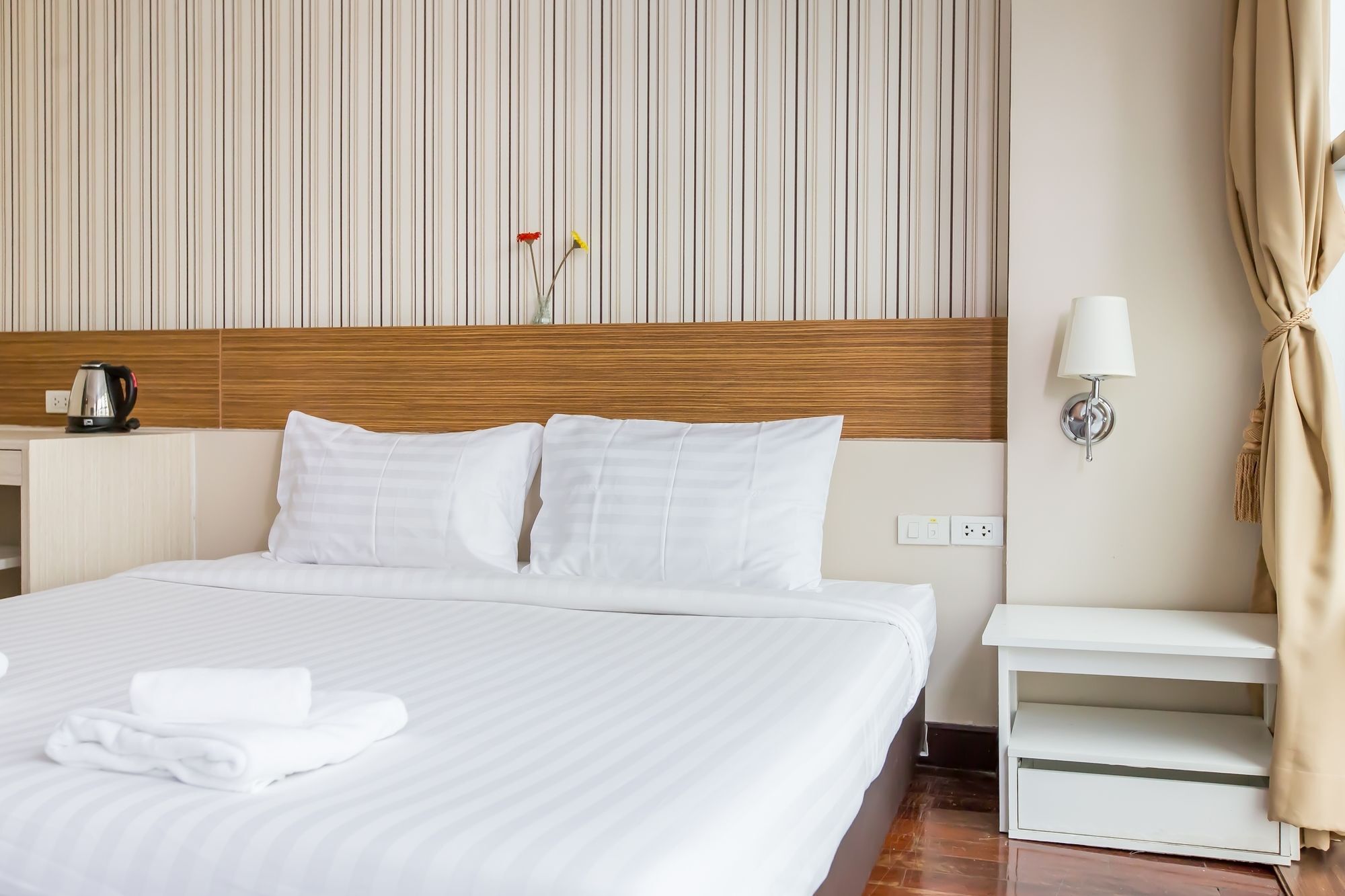 Snooze Hotel Thonglor Bangkok Exterior photo